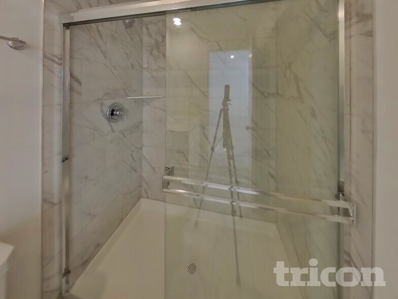 Building Photo - 11815 Moorfield Ln