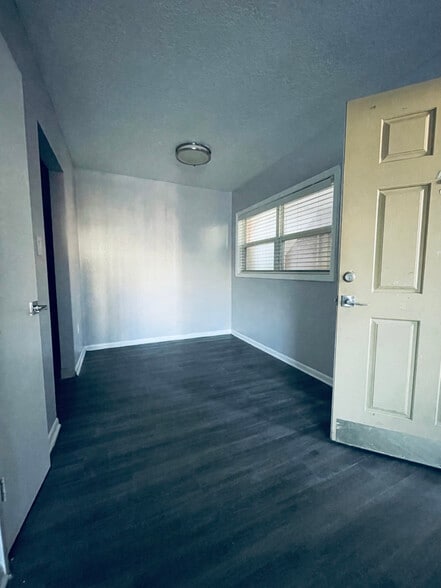 Building Photo - 13214 Bunn Cir