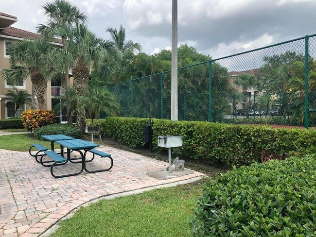 Building Photo - 6450 Emerald Dunes Dr