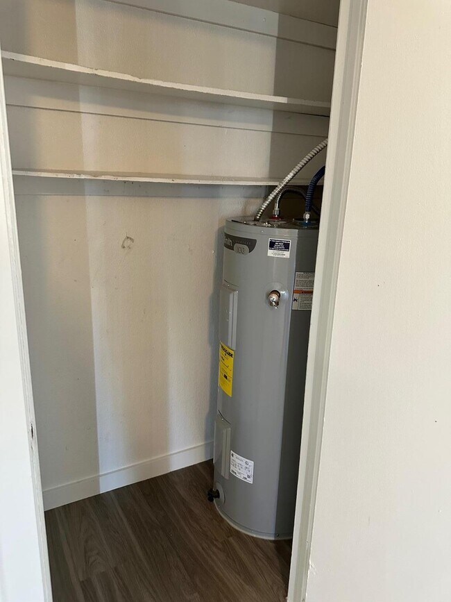 Building Photo - 16801 N 26th St