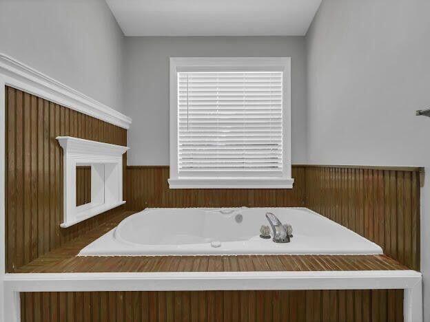 Building Photo - 219 Satsuma Rd