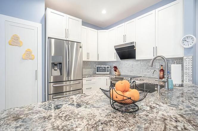 Building Photo - 11250 Tradewind Way