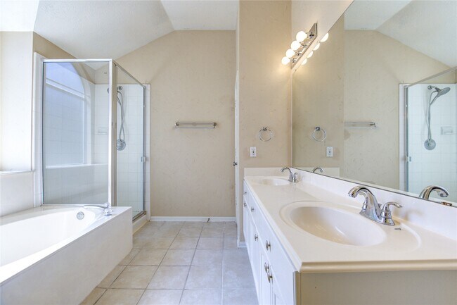 Building Photo - 4219 Margate Dr