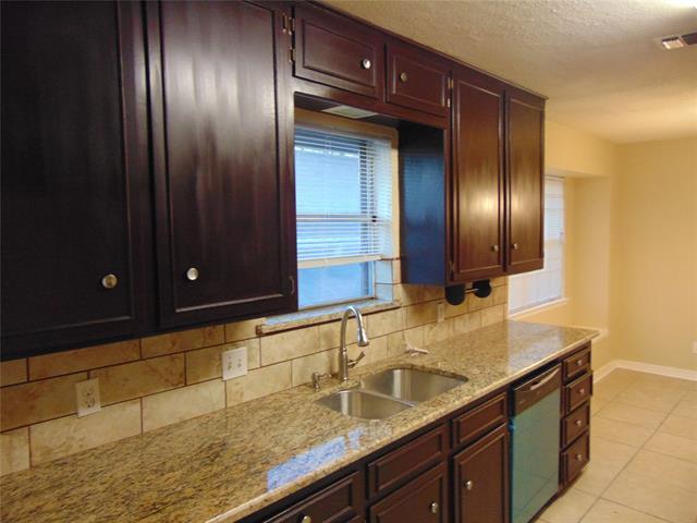 Building Photo - 7233 Martha Ln