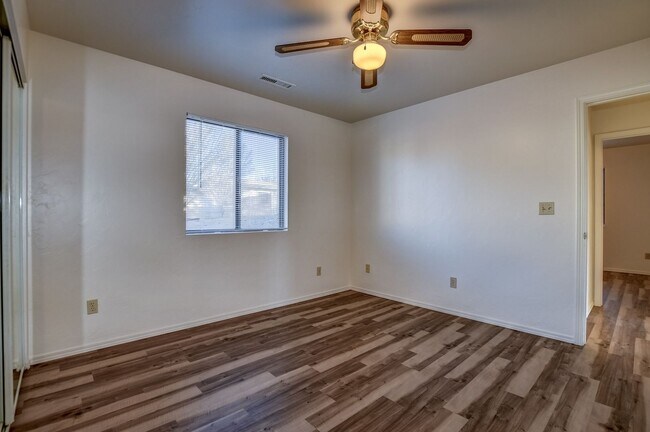 Building Photo - 7100 Roundup Dr