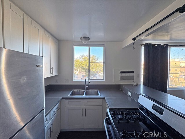 Building Photo - 214 Echandia St