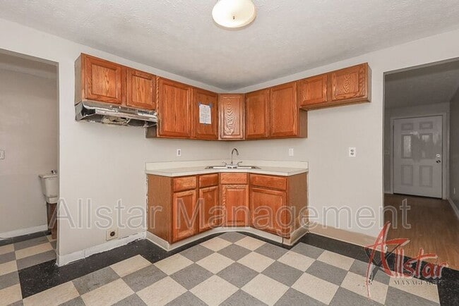 Building Photo - 1321 Massachusetts Ave