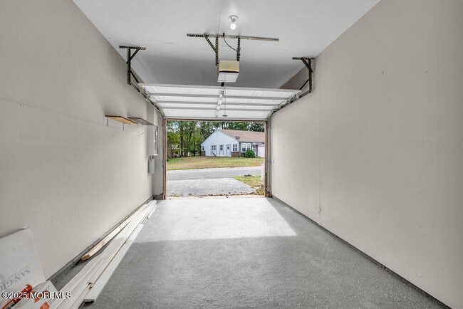 Building Photo - 9A Juniper Ln