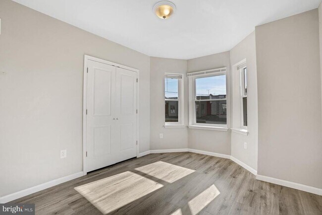 Building Photo - 5727 Osage Ave
