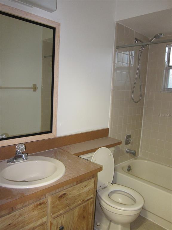 Building Photo - 1209 SW 80th Dr