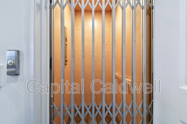 Building Photo - 3027 Bermuda Sloop Cir