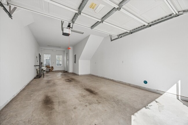 Building Photo - 3407 Timbergrove Oaks St