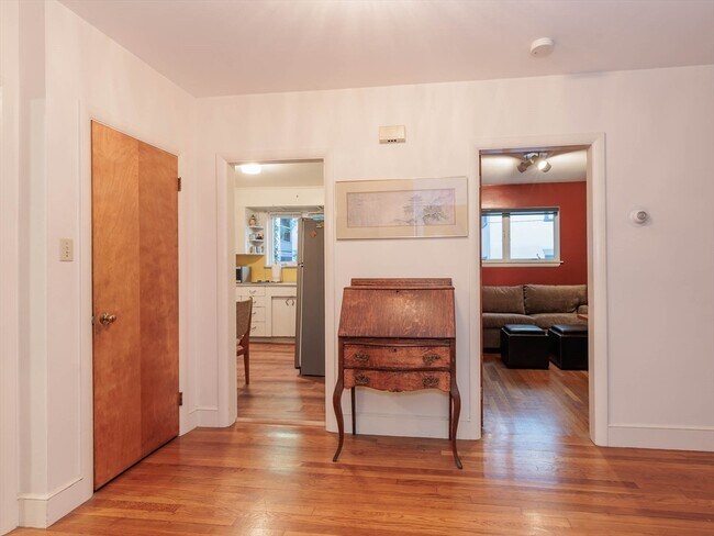 Building Photo - 53 Sacramento St