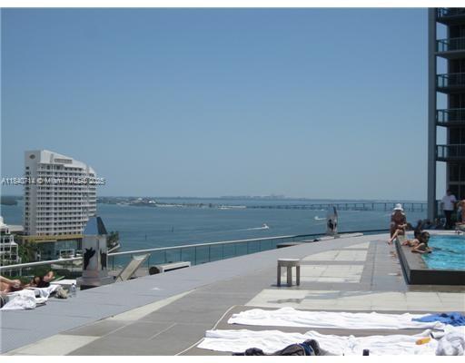 Building Photo - 485 Brickell Ave