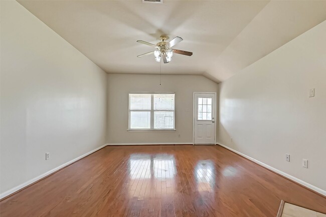 Building Photo - 9006 N Jewel Bend Ln