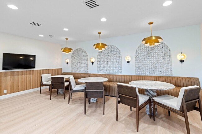 Building Photo - 3610 S Ocean Blvd