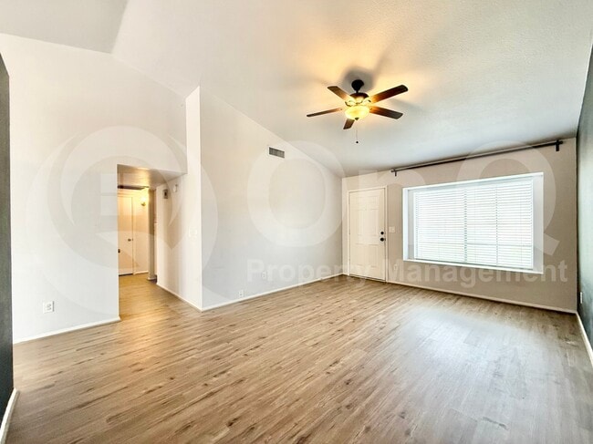 Building Photo - 1055 N Recker Rd