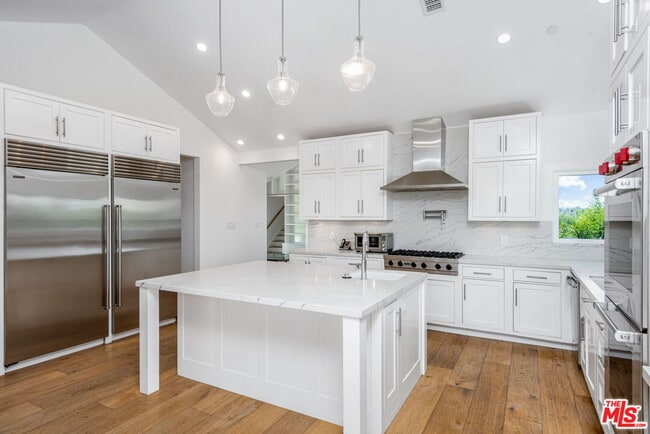 Building Photo - 19621 Wells Dr