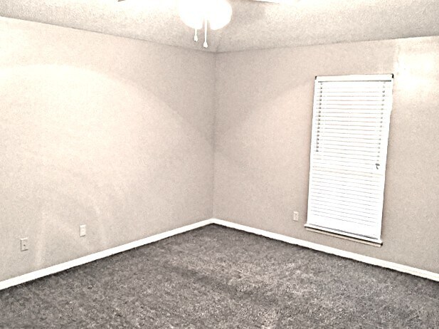 Building Photo - 13631 Capistrano Dr S