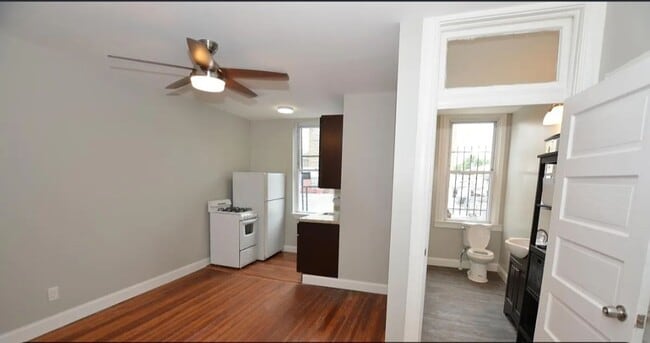 Building Photo - 3112 N Calvert St