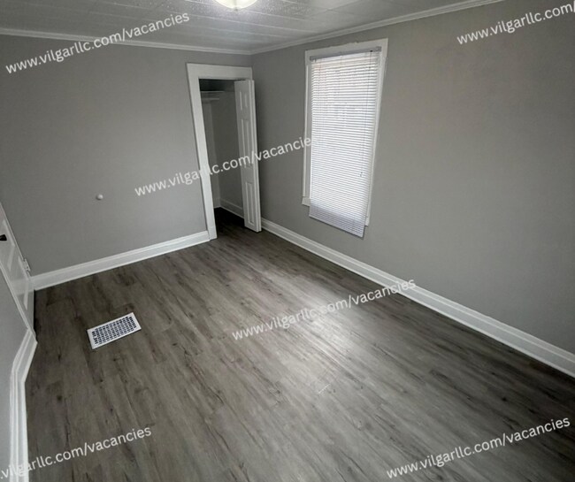 Building Photo - 4200 Jefferson St