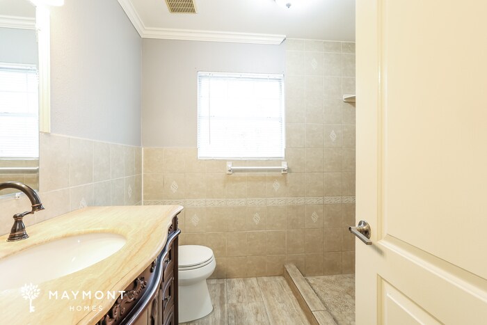 Building Photo - 23542 Laura Ln