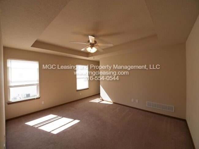 Building Photo - Snag This Raymore Gem Before the Luck Runs Out - Available 03/31/26