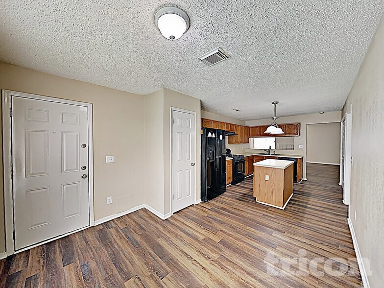 Building Photo - 13830 Keyworth Dr