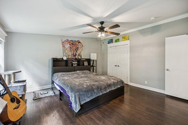 Building Photo - 3063 Sweet Home Rd