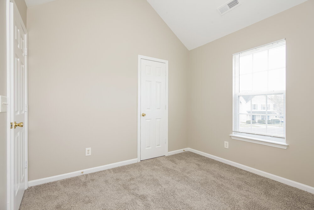 Building Photo - 407 Chelton Oaks Dr