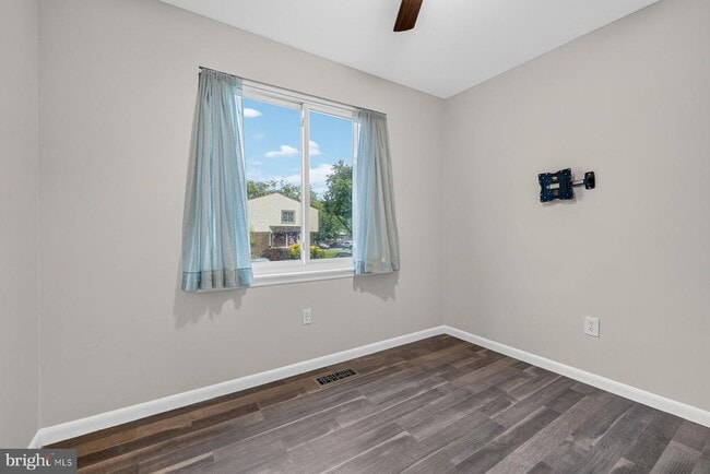 Building Photo - 8808 Eureka Ln