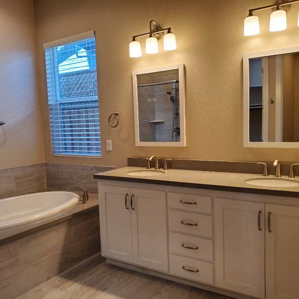 Building Photo - 1628 Keoke Ct