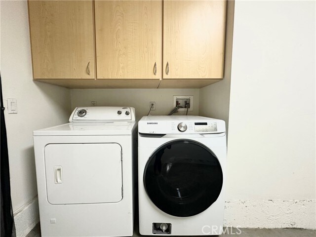 Building Photo - 67 Canal