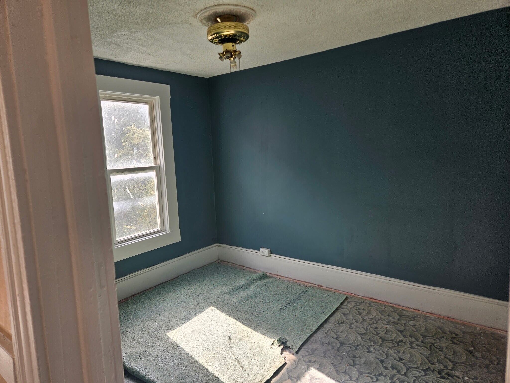 Apt C - 77 Saratoga Ave
