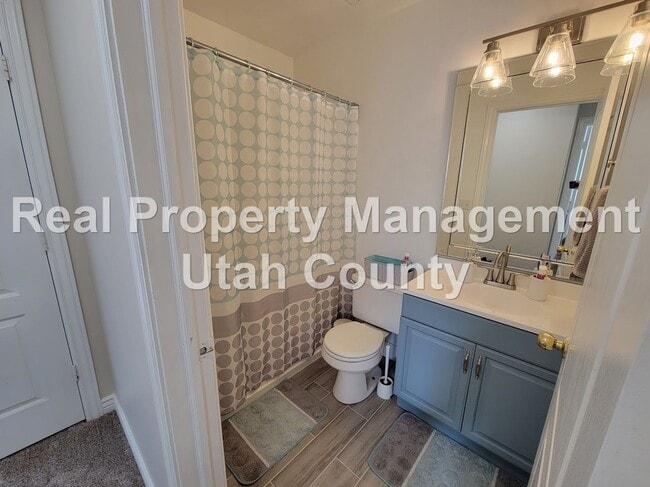 Building Photo - Eagle Mountain Townhouse