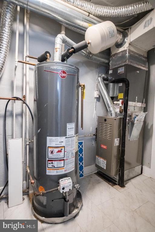 Building Photo - 138 Dale St