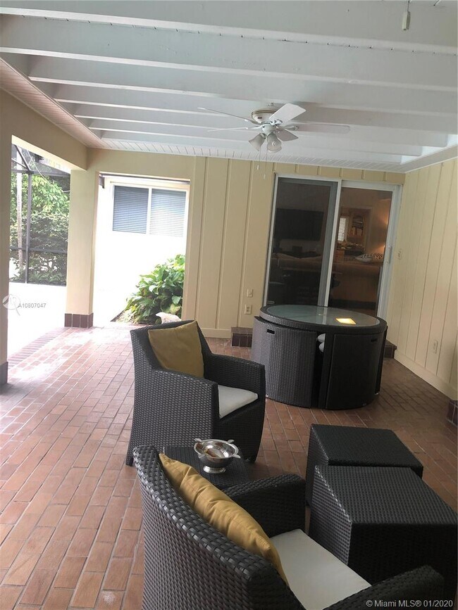 Building Photo - 6810 Granada Blvd