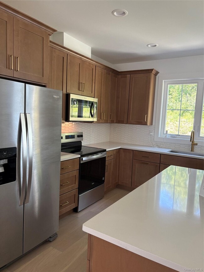 Building Photo - 4071 Fairways Dr
