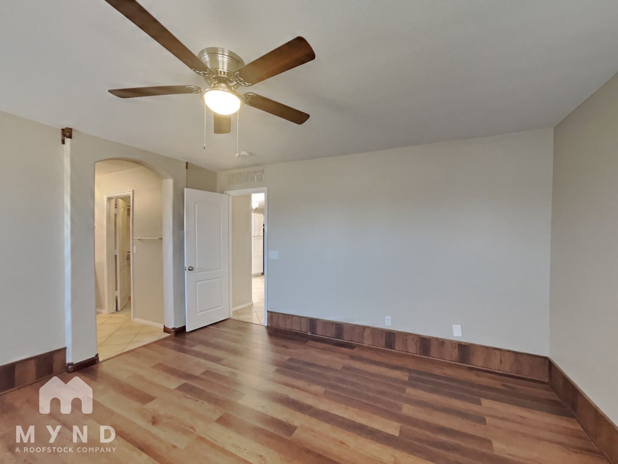 Building Photo - 813 S 125th Ave