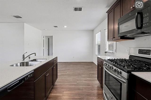 Building Photo - 14341 Desert Rain Trl