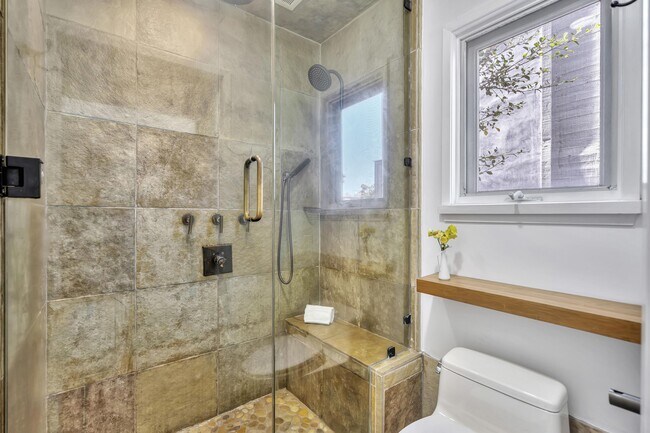 Building Photo - 24 E Westwind St