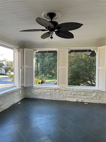 Building Photo - 4106 University Blvd