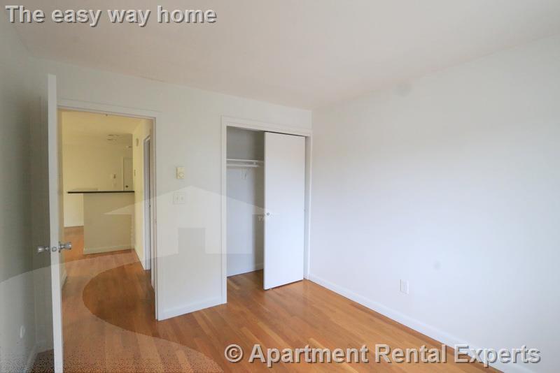 Building Photo - 70 Park St