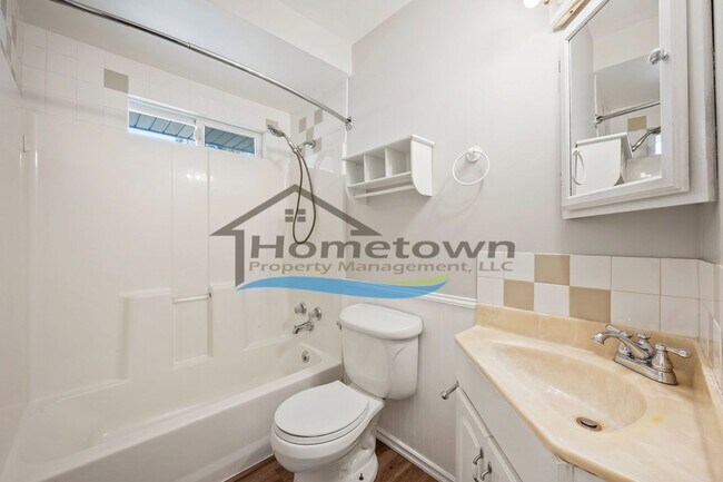 Building Photo - 4 Bedroom 2 Bath Home with 2-Car Detached Garage Available in Hayden, Idaho!