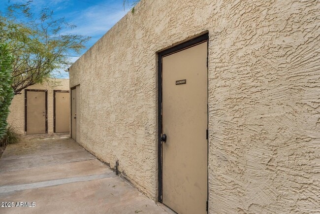 Building Photo - 4202 N 28th St