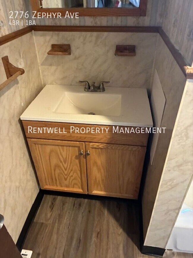 Building Photo - 2776 Zephyr Ave