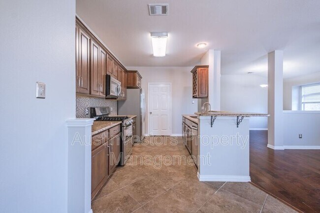 Building Photo - 645 Fort Thomas Pl