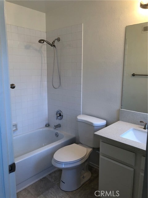 Building Photo - 2931 Plaza del Amo Plz