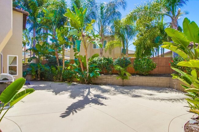 Building Photo - Beautiful 5 bedroom home in highly desired Carlsbad neighborhood