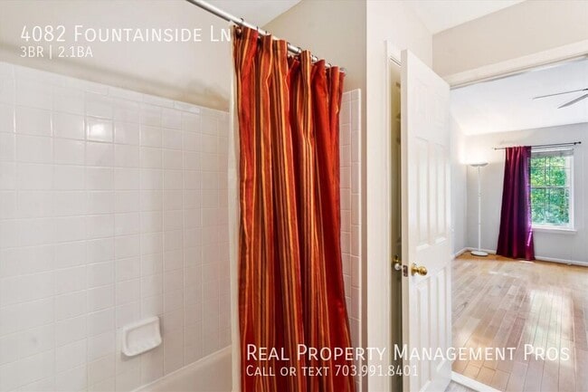 Building Photo - 4082 Fountainside Ln